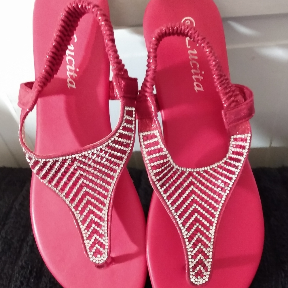 Sandals - Picture 7 of 8